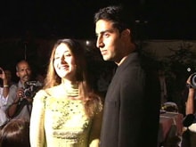 This is What Kareena and Abhishek Looked Like at Refugee Premiere 15 Years Ago