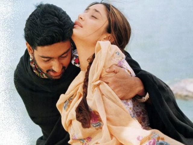 15 Years After <i>Refugee</i>, Abhishek Bachchan is the Toast of Twitter