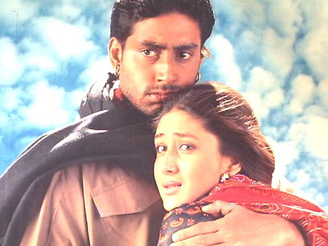 This is What Kareena and Abhishek Looked Like at Refugee Premiere 15 Years Ago