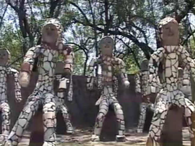 प्रियदर्शन की बात पते की : जब पत्थर सांस लेते हैं...