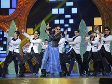IIFA Finale: Sonakshi's Lungi Dance, Tiger's Back Flip and, Of Course, Hrithik