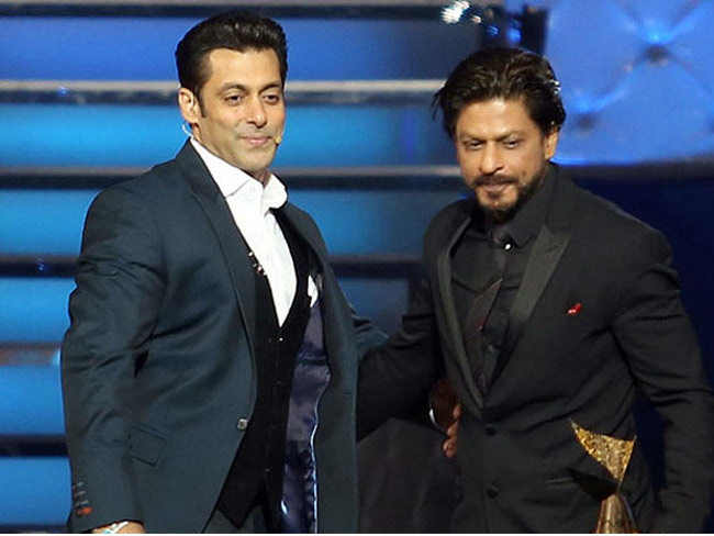 'सुल्तान' बनाम 'रईस' : 2016 की ईद पर टकराएंगे सलमान और शाहरुख