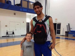 एनबीए में शामिल होने वाले सतनाम ने अपने प्रशिक्षकों का आभार व्यक्त किया एनबीए में शामिल होने वाले सतनाम ने अपने प्रशिक्षकों का आभार व्यक्त किया