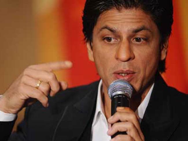 शाहरुख ने सलमान 'भाईजान' को बुल्गारिया से दी ईद की बधाई