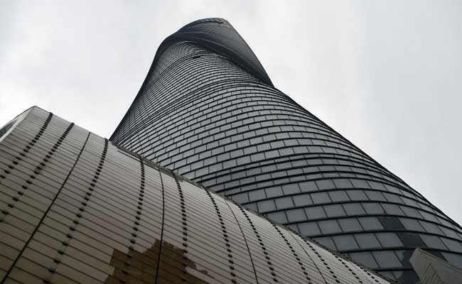 China Gives New Twist to World's 2nd Tallest Building