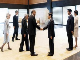 Japan, Philippines Eye Deeper Defense Ties as China Rises Japan, Philippines Eye Deeper Defense Ties as China Rises