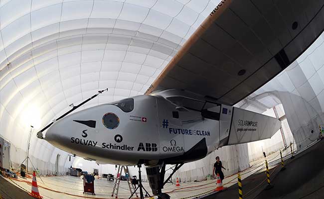 Solar Impulse Now Fixed But Waiting on Weather: Team