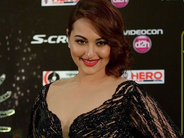 Sonakshi Sinha: Not Sure About Playback Singing