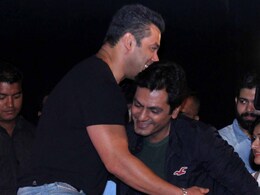 Salman Khan: Nawazuddin Siddiqui is <I>Theek Thaak</i> in <i>Bajrangi Bhaijaan</i> Salman Khan: Nawazuddin Siddiqui is <I>Theek Thaak</i> in <i>Bajrangi Bhaijaan</i>