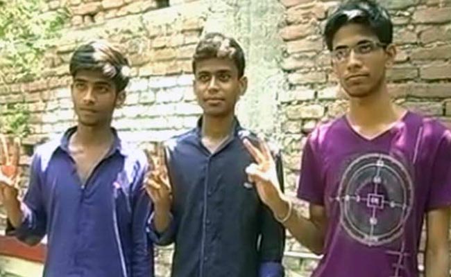 Super 30 Delivers IIT for Sons of Driver, Migrant labourer