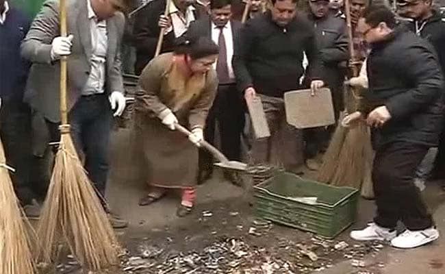 Cleanliness Drive Till August 15 in All Central Government Offices