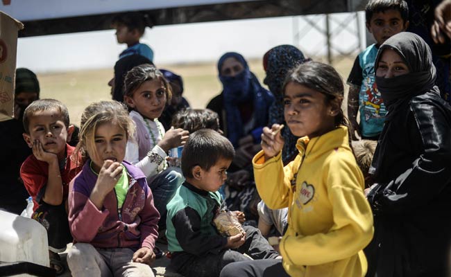 Muslim States Urge UN Force to Help Stem Syria Tide