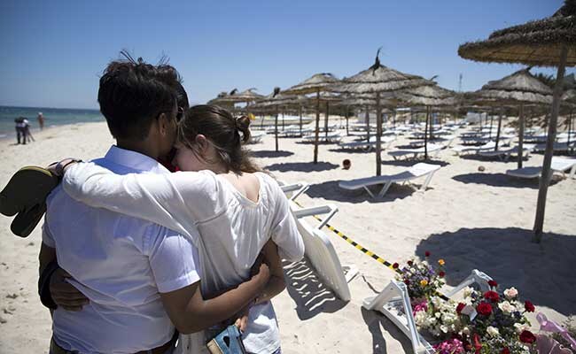 Gunman Focused on Tourists in Slaughter at a Tunisian Beach Hotel Gunman Focused on Tourists in Slaughter at a Tunisian Beach Hotel