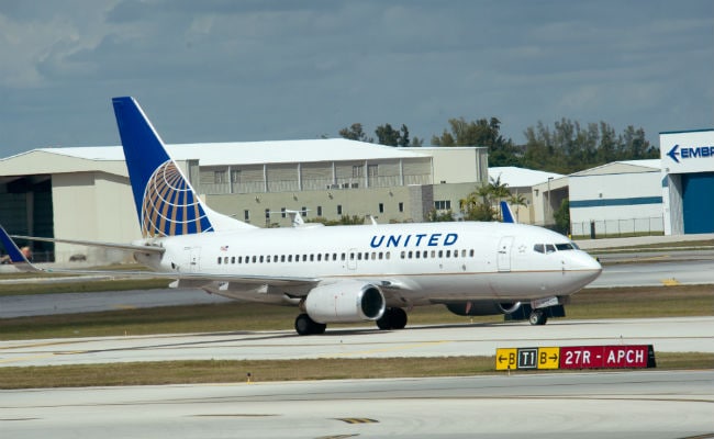 United Airlines Flight Diverted to New Mexico After Co-Pilot Passes Out