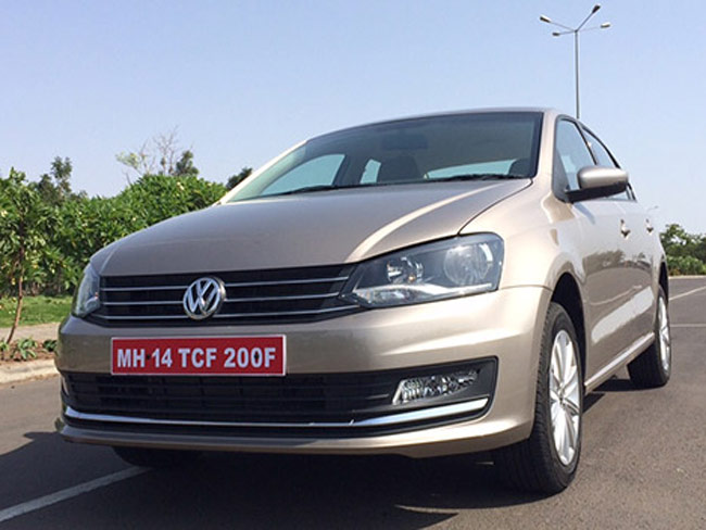 Volkswagen Vento फेसलिफ्ट की बुकिंग शुरू, महीने के अंत तक होगी लॉन्च