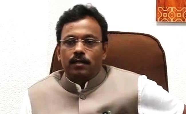 My Degree is Not Bogus, Says Maharashtra Education Minister Vinod Tawde