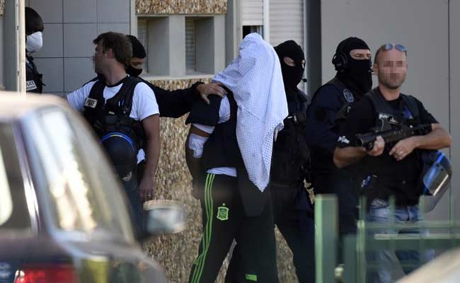 French Prosecutor Confirms Islamic State Link to Factory Beheading