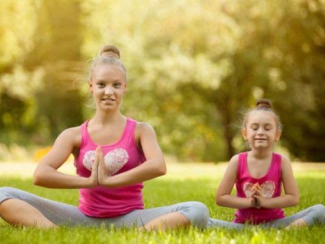 Yoga for kids: 5 योग आसन जो आपके बच्चे को रखेंगे चुस्त-दुरुस्त