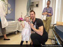 Going Viral: 4-Year-Old Leukemia Patient 'Marries' Her Favourite Nurse Going Viral: 4-Year-Old Leukemia Patient 'Marries' Her Favourite Nurse