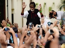 Amitabh Bachchan Won't Meet Fans at Beach. Take That, 'Mr Suffering Motorist'
