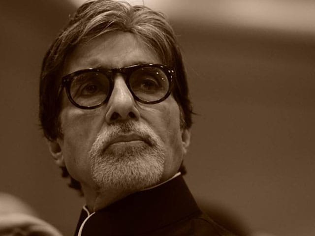 Amitabh Bachchan Gets Nostalgic, Shares Memories on Facebook