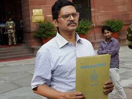 यूपी : निलंबित आईपीएस ऑफिसर अमिताभ ठाकुर को मिला खेमका और चतुर्वेदी का साथ यूपी : निलंबित आईपीएस ऑफिसर अमिताभ ठाकुर को मिला खेमका और चतुर्वेदी का साथ