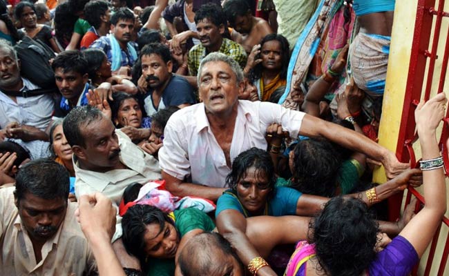 The Crowds Brought it on Themselves, Says Andhra Stampede Report