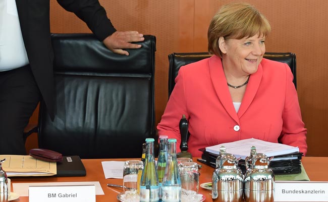 Angela Merkel Warns of Risks of 'Safe Zone' in Northern Syria