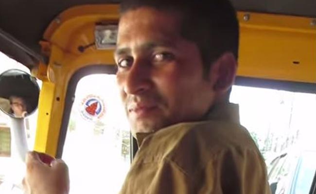 American Was Refused by Autowala. Here's Her Revenge, in <i>Shuddh</i> Hindi