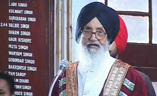 Parkash Singh Badal Writes To Nitin Gadkari, Demands New 4-Lane Bridge Over Sutlej