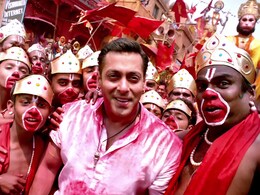 <i>Bajrangi Bhaijaan</i> Gets U/A Certificate <i>Bajrangi Bhaijaan</i> Gets U/A Certificate
