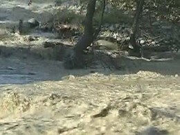 जम्मू-कश्मीर में अमरनाथ बेस कैंप के पास बादल फटने से तीन की मौत जम्मू-कश्मीर में अमरनाथ बेस कैंप के पास बादल फटने से तीन की मौत