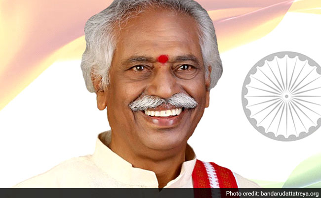 Andhra Pradesh-Telangana Post Office Network Can Assist Social Schemes: Union Minister Dattatreya