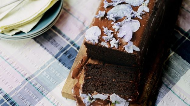 Season's Eating: Chocolate Cake With Sugared Violets