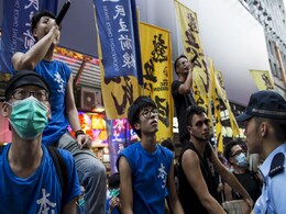 Separatist Yearning of Hong Kong Youth Spurs Mainland Bridge-Building Separatist Yearning of Hong Kong Youth Spurs Mainland Bridge-Building