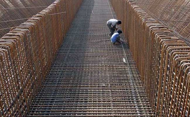 Delhi Government Announces Increase in Aid for Construction Workers