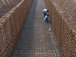Delhi Government Announces Increase in Aid for Construction Workers Delhi Government Announces Increase in Aid for Construction Workers