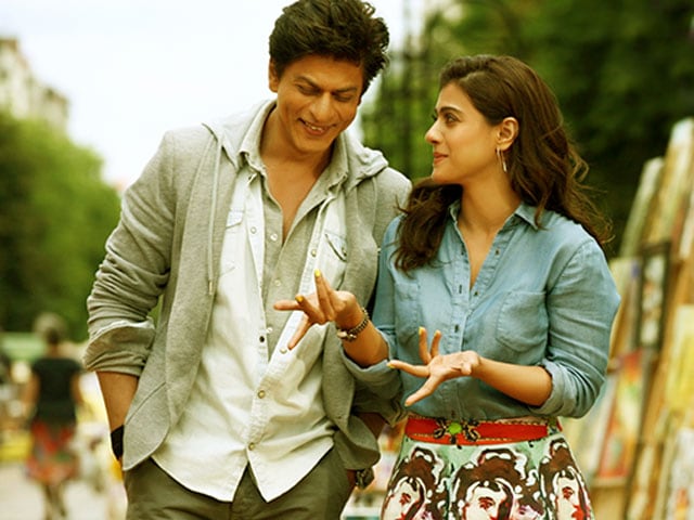 Shah Rukh Khan Does a DDLJ Check With Kajol For Dilwale
