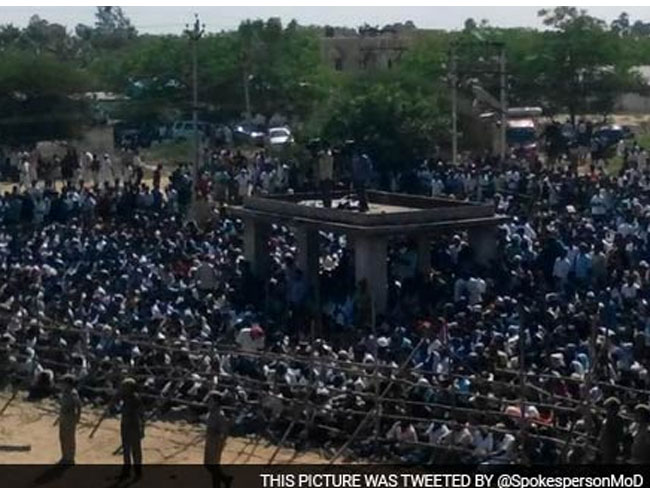 चेन्नई, पॉन्डिचेरी, USA से पहुंचे लोग, दी भीगी आंखों से विदाई