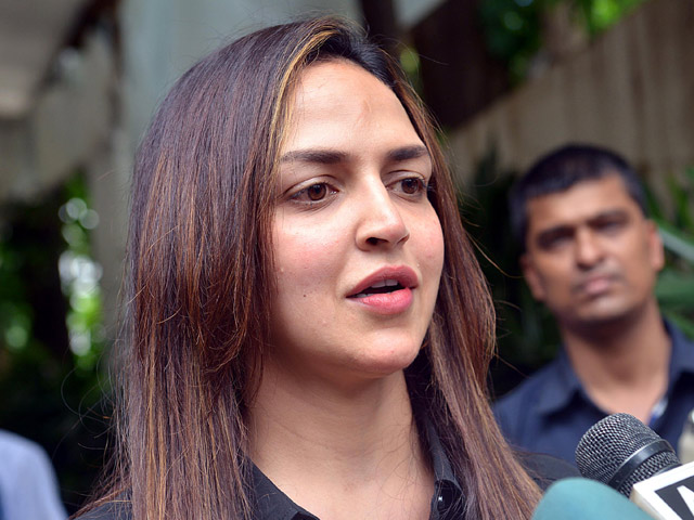 Esha Deol Says Hema Malini Will Provide Financial Aid to Accident Victims