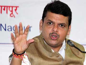 किसान की कर्ज़ माफ़ी से कांग्रेस-एनसीपी ने मचाई लूट : CM फडणवीस