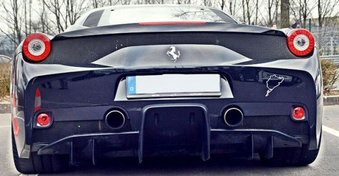 Man Turns to Crowdfunding for Wrecked Ferrari 458 Speciale's Repair Costs