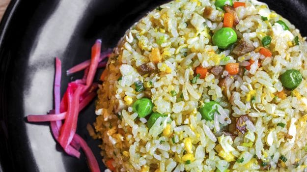 https://i.ndtvimg.com/i/2015-07/fried-rice_625x350_61437625386.jpg