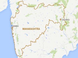 17 Naxals Surrender in a Month in Gadchiroli 17 Naxals Surrender in a Month in Gadchiroli