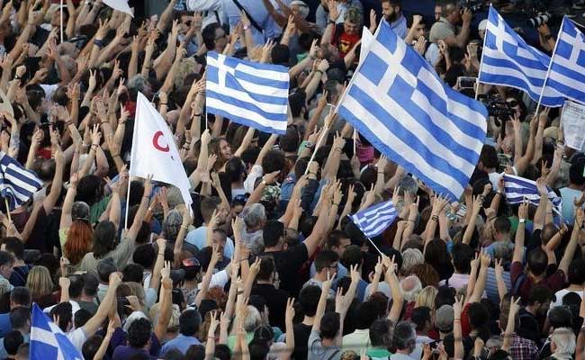 Greek Banks to Re-Open Monday, Restrictions Remain: Government