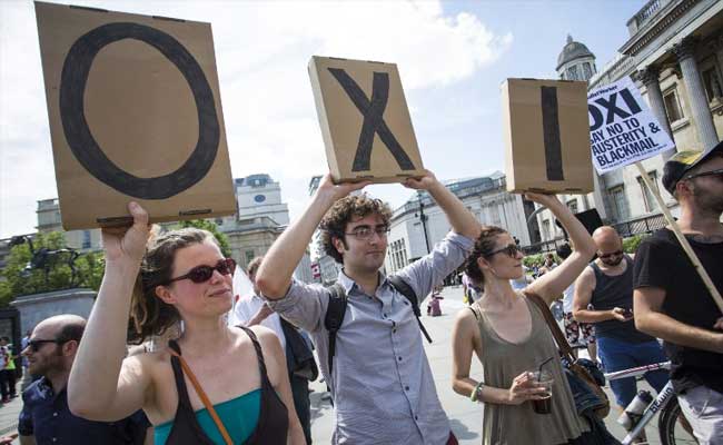 8 Days in the Greek Debt Crisis