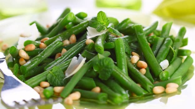 Go Green! 7 Incredible Health Benefits of Green Beans