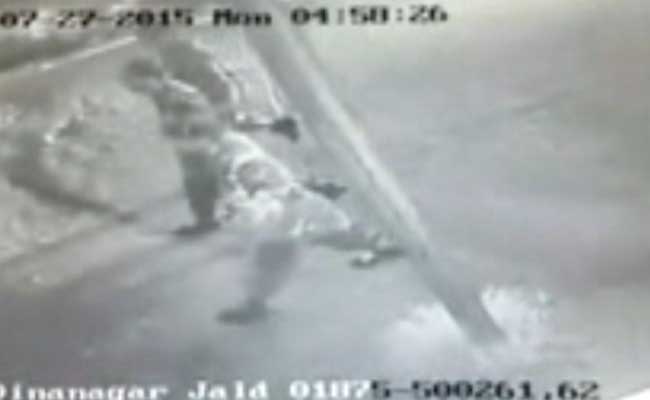 New CCTV Footage of Gurdaspur Terrorists at 4.58 am on Day of Attack