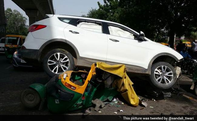 Gurgaon Gang War. SUV Fired At, Falls on Auto, 1 Dead