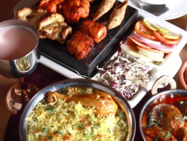 Mumbai Iftaar: इन 8 जगहों की रमज़ान स्पेशल डिश जरूर करें ट्राई